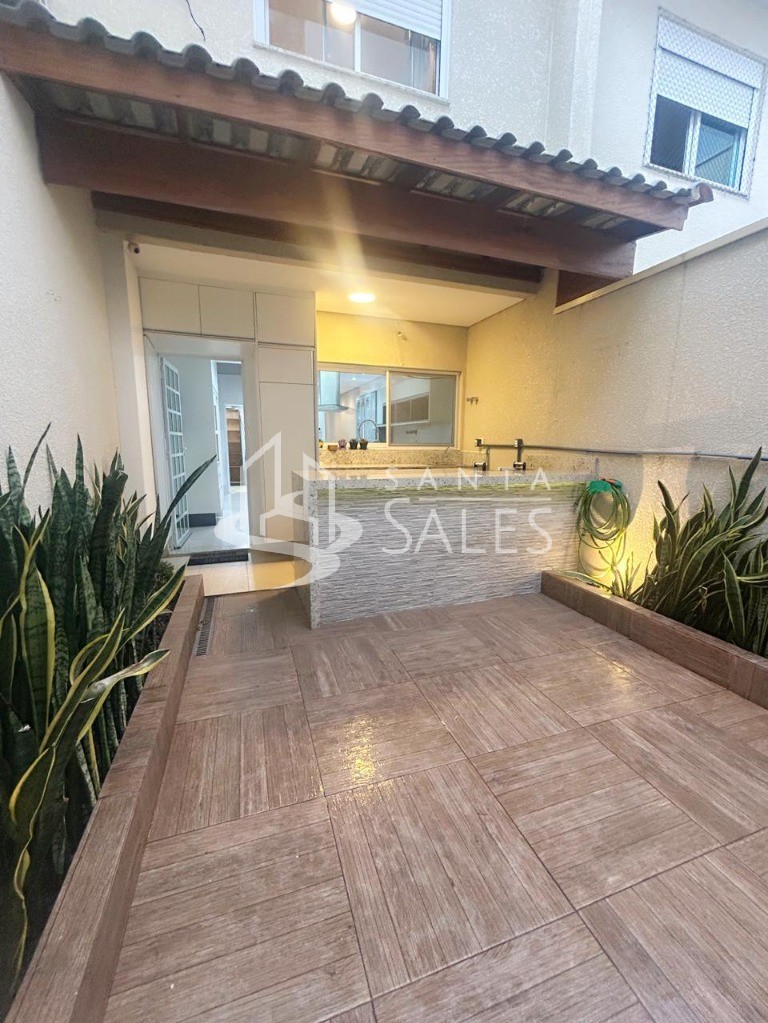 Casa, 3 quartos, 171 m² - Foto 1