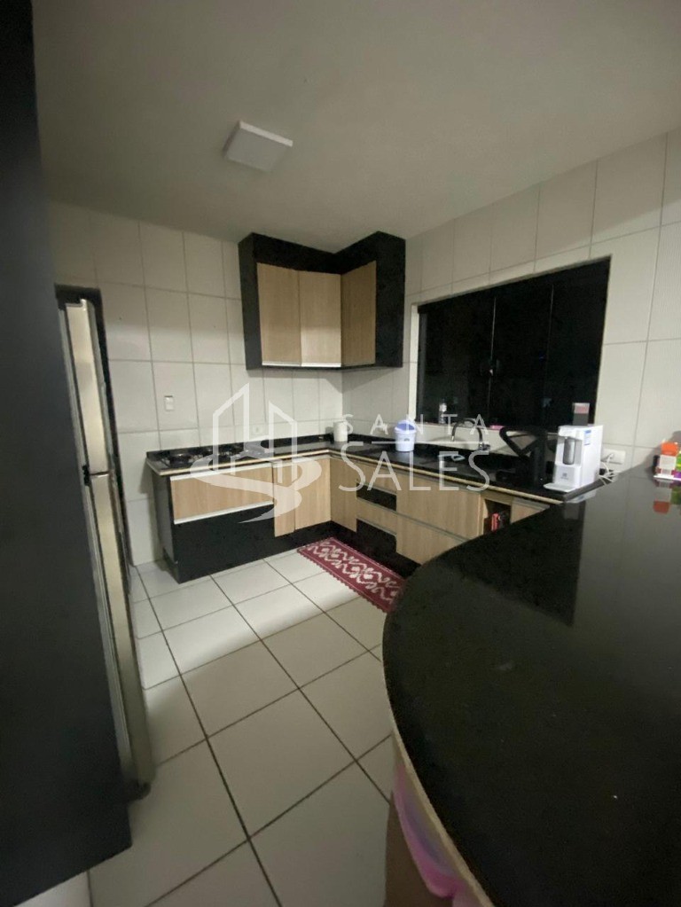 Casa à venda com 3 quartos, 150m² - Foto 3