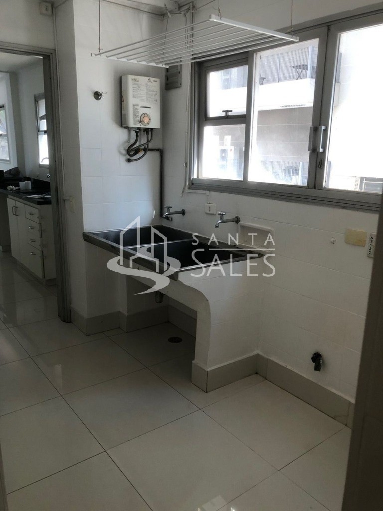 Apartamento para alugar com 4 quartos, 226m² - Foto 11