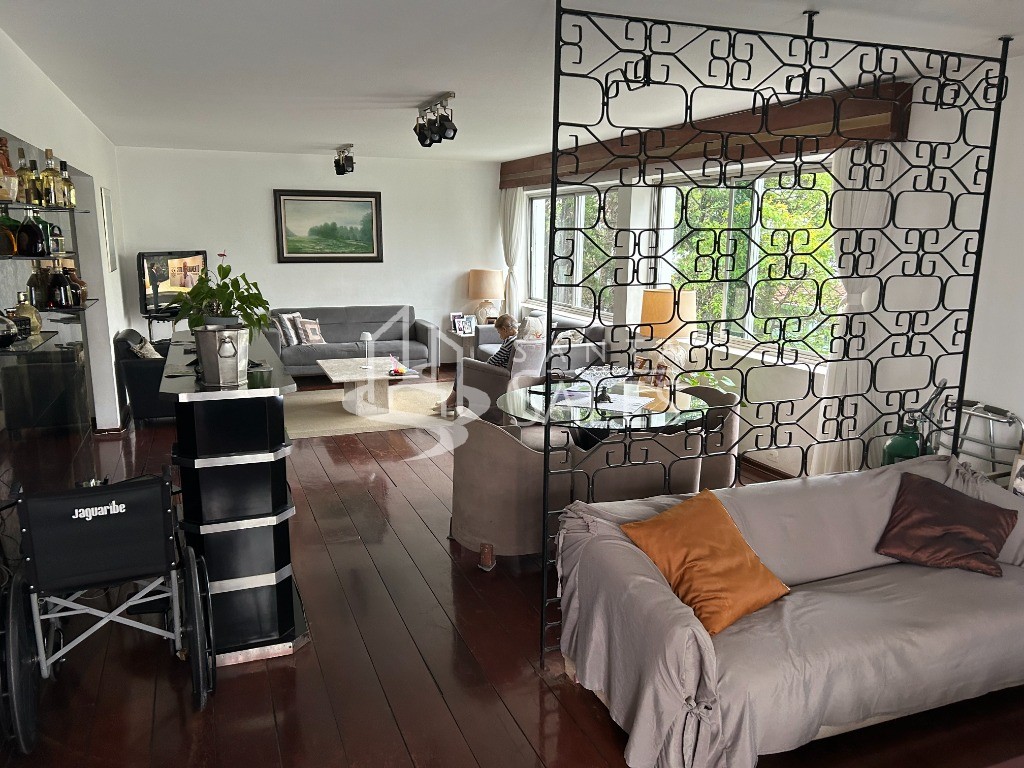 Apartamento, 3 quartos, 182 m² - Foto 1