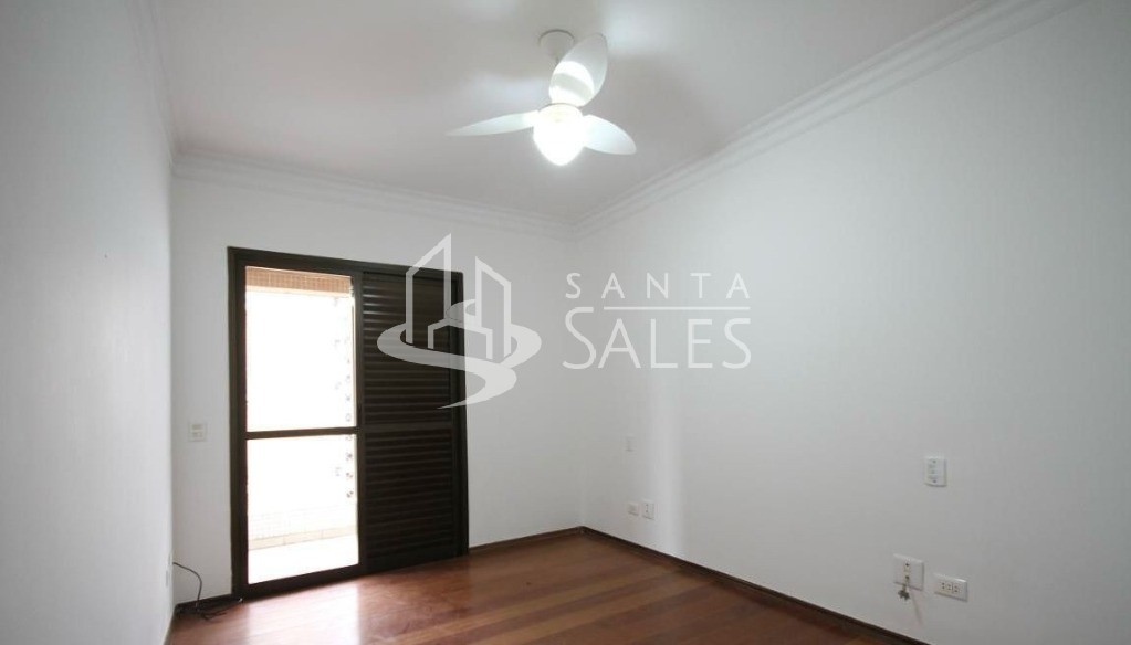 Apartamento para alugar com 3 quartos, 130m² - Foto 11