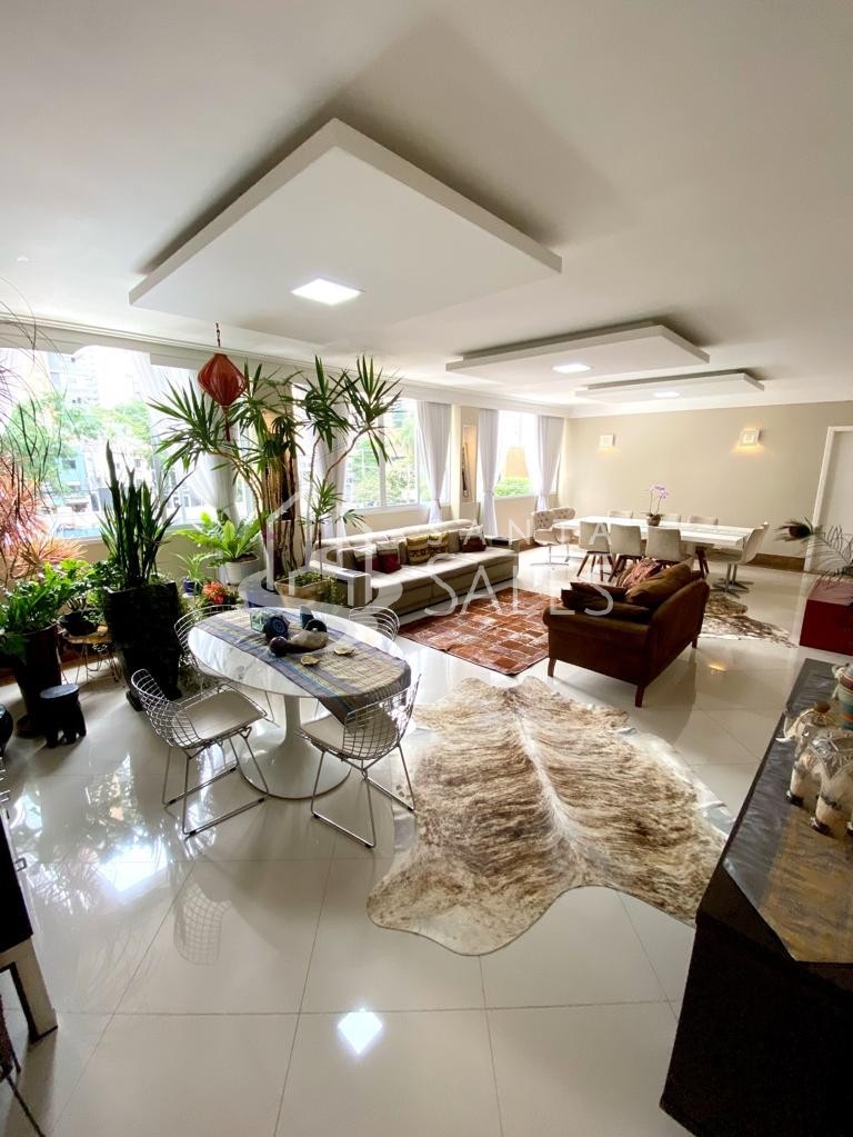 Apartamento, 2 quartos, 200 m² - Foto 1