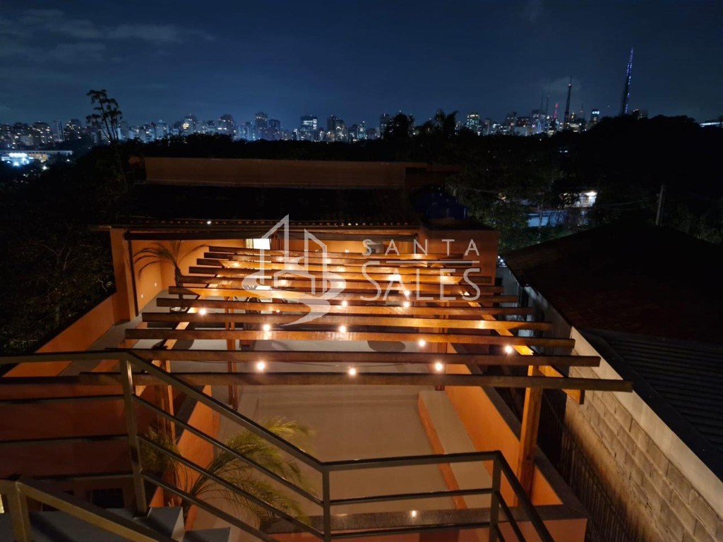 Sobrado, 4 quartos, 600 m² - Foto 1