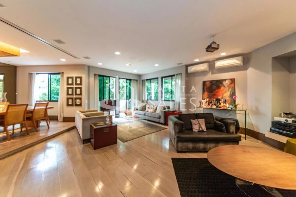 Apartamento, 4 quartos, 220 m² - Foto 1