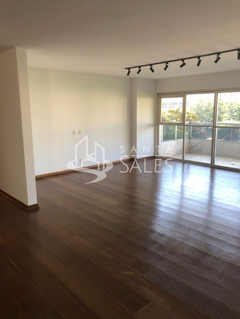Apartamento para alugar com 4 quartos, 226m² - Foto 3