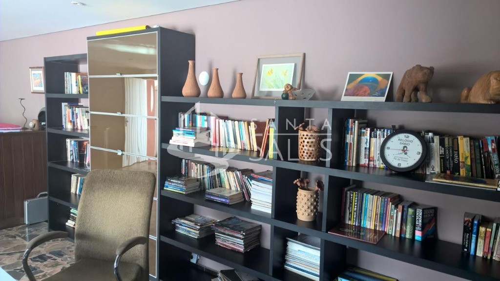 Casa à venda com 4 quartos, 600m² - Foto 26