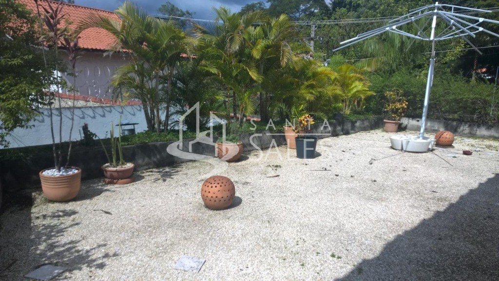 Casa à venda com 4 quartos, 600m² - Foto 9