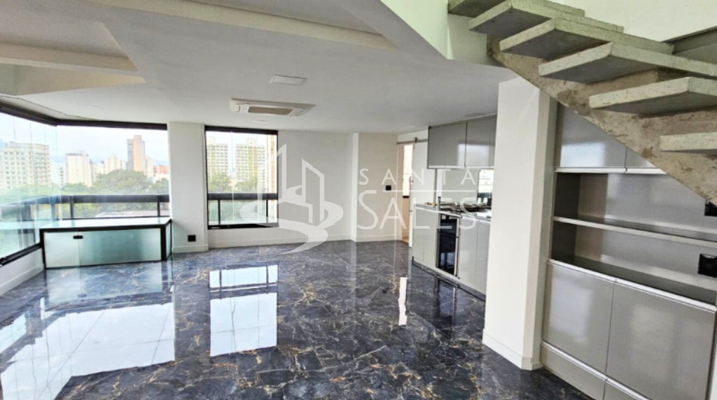 Cobertura à venda com 2 quartos, 210m² - Foto 1