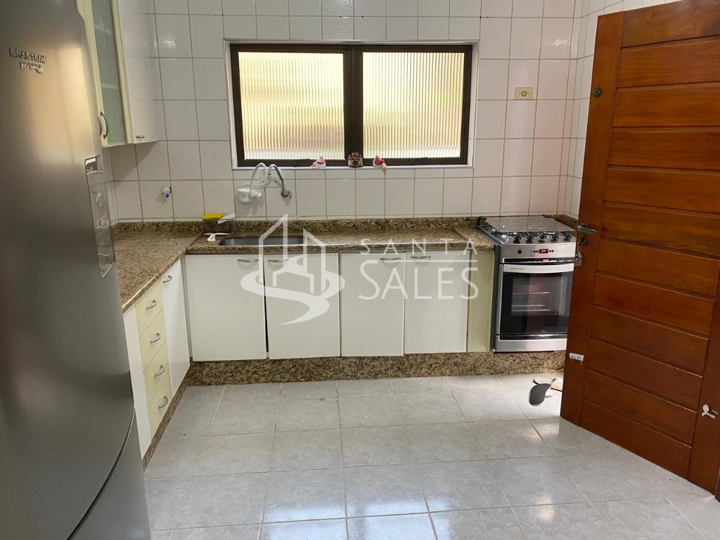 Casa para alugar com 3 quartos, 175m² - Foto 11