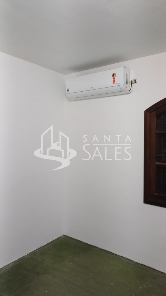 Casa para alugar com 4 quartos, 360m² - Foto 1