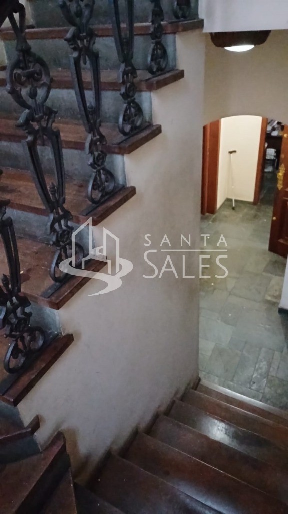 Casa para alugar com 4 quartos, 360m² - Foto 34