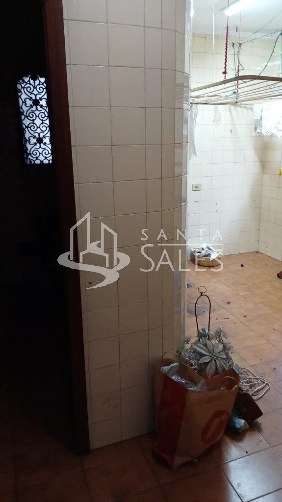 Casa para alugar com 4 quartos, 360m² - Foto 35
