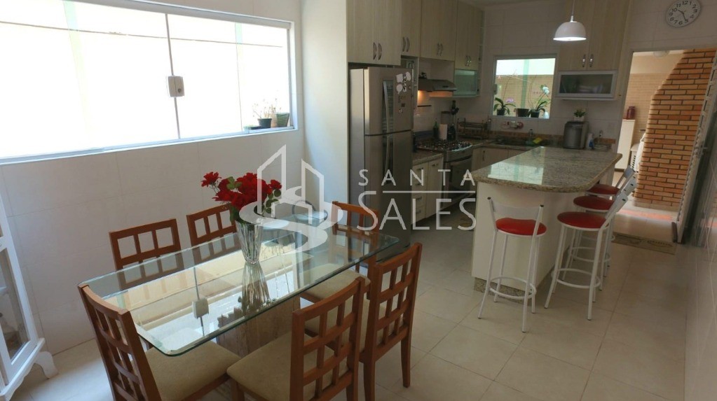 Casa, 3 quartos, 250 m² - Foto 4