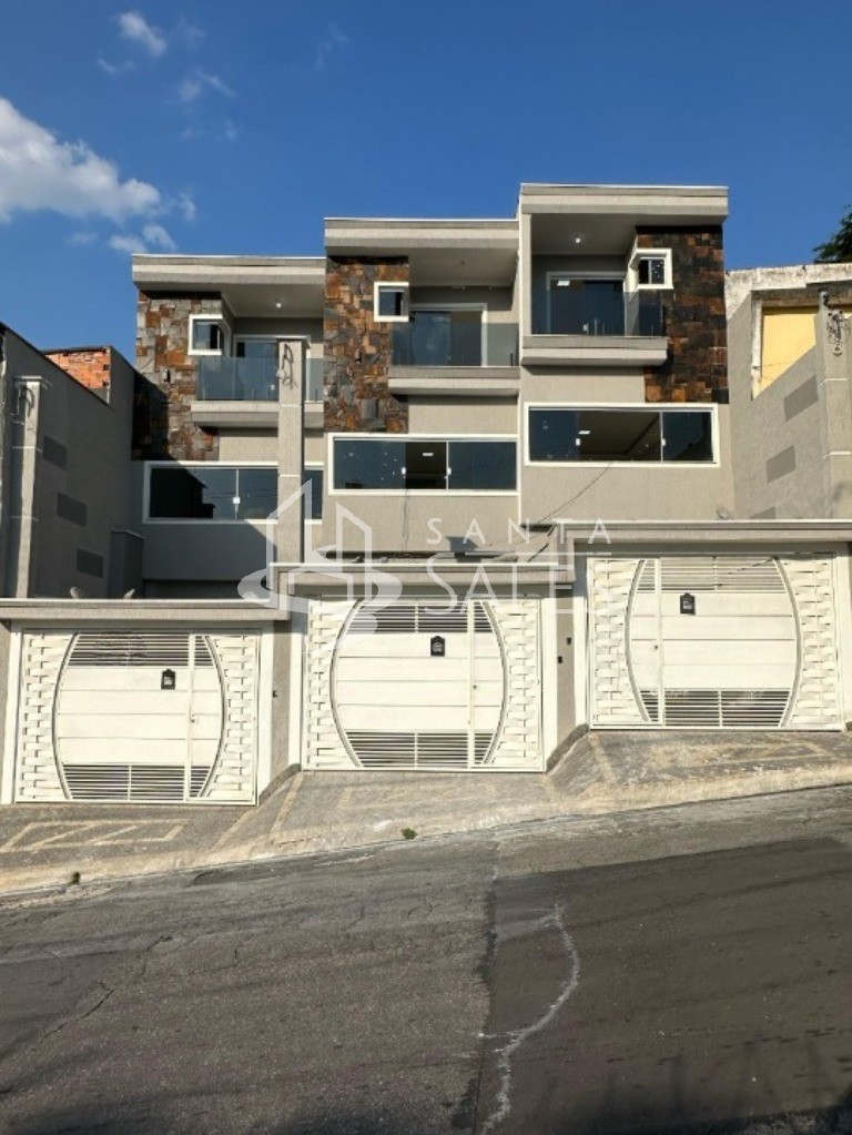 Casa à venda com 3 quartos, 191m² - Foto 1