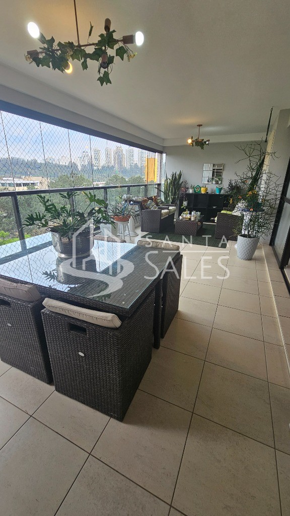 Apartamento, 3 quartos, 210 m² - Foto 1