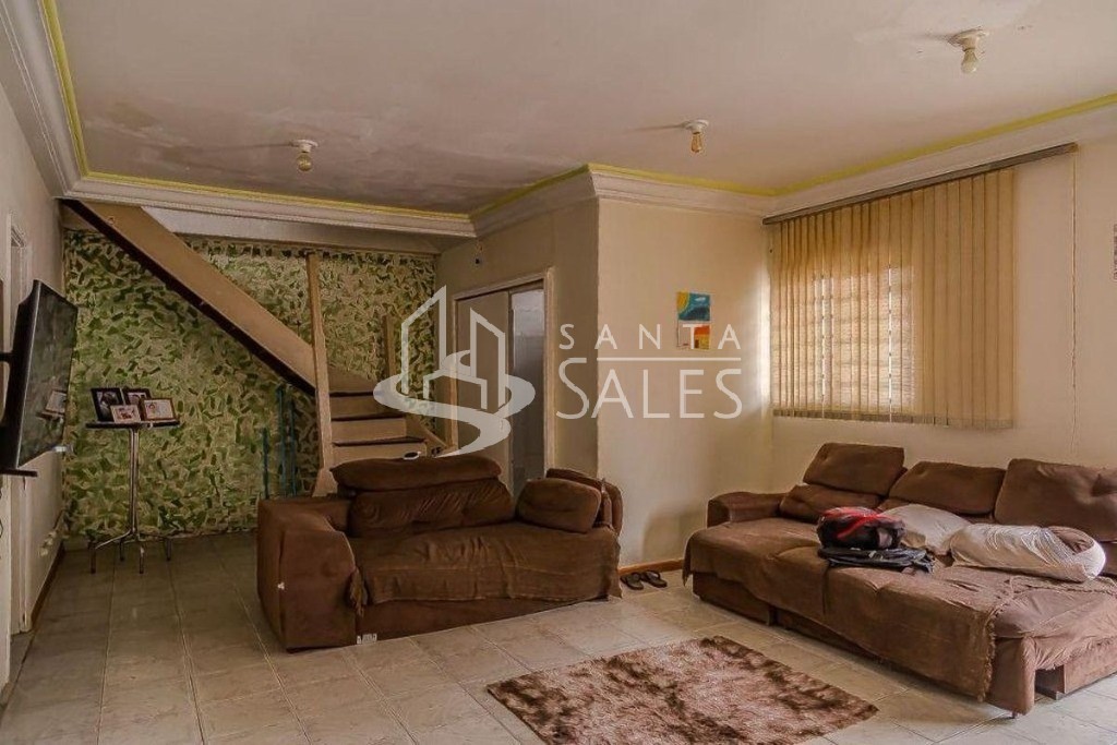 Casa à venda com 6 quartos, 330m² - Foto 2