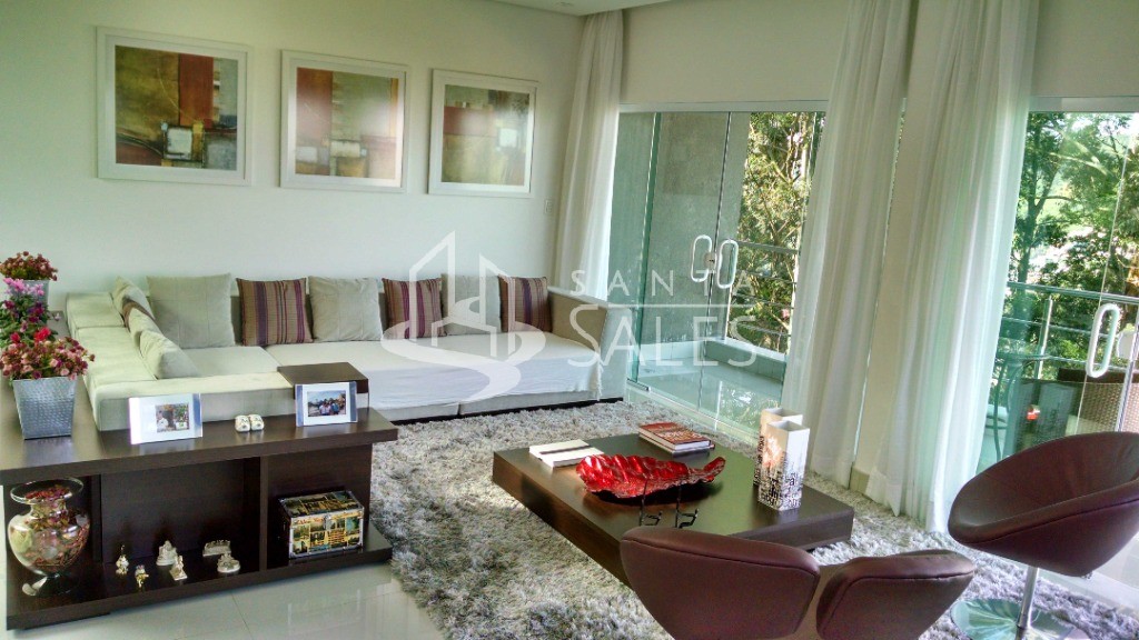 Casa, 6 quartos, 810 m² - Foto 1