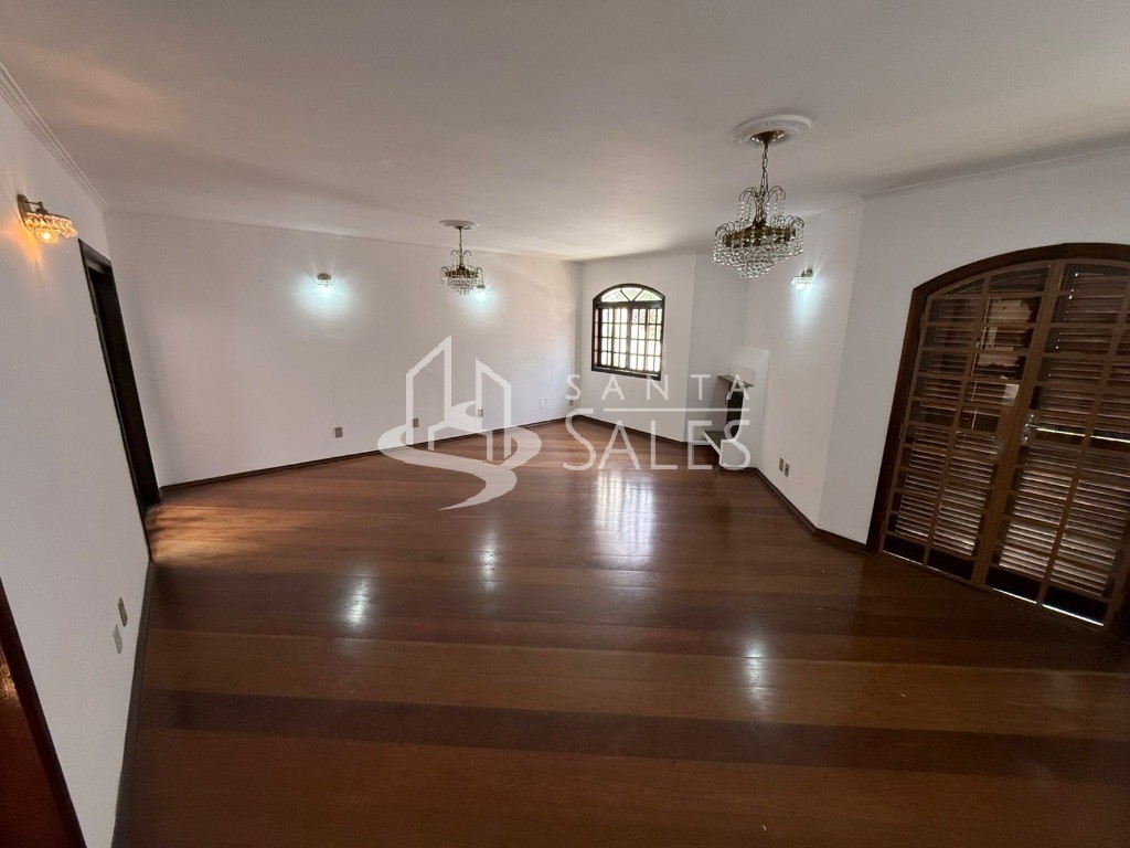 Casa, 4 quartos, 253 m² - Foto 1