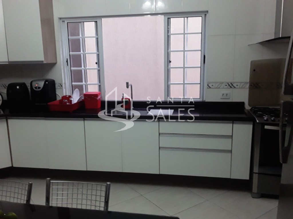 Casa, 4 quartos, 240 m² - Foto 2