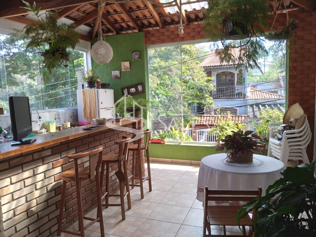 Sobrado, 3 quartos, 192 m² - Foto 1