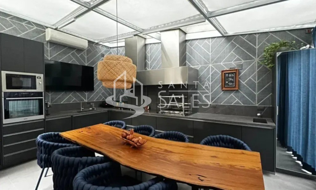 Casa, 4 quartos, 330 m² - Foto 1