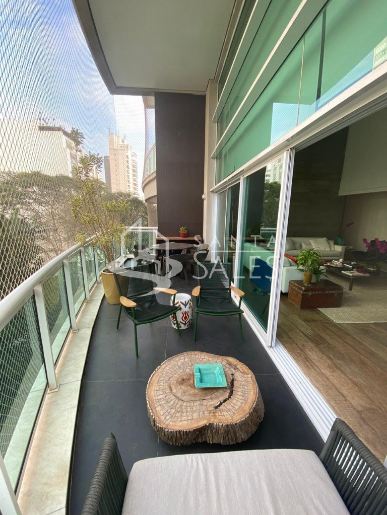 Apartamento, 3 quartos, 250 m² - Foto 2