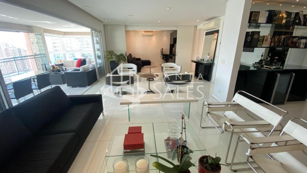 Apartamento, 3 quartos, 206 m² - Foto 1