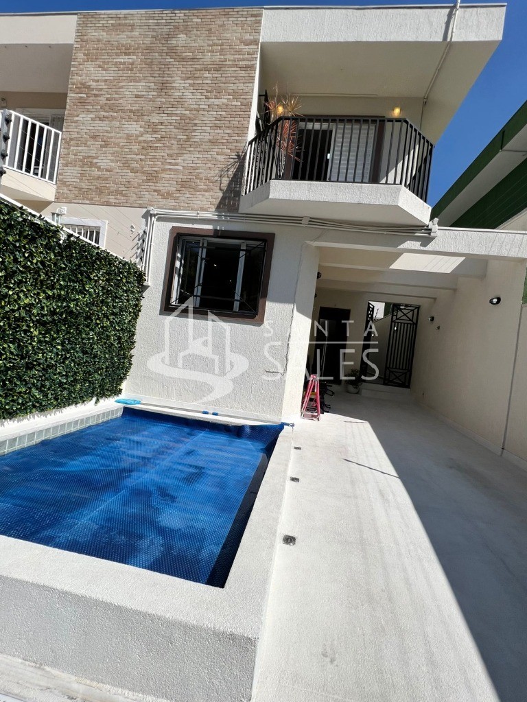 Casa, 3 quartos, 131 m² - Foto 1