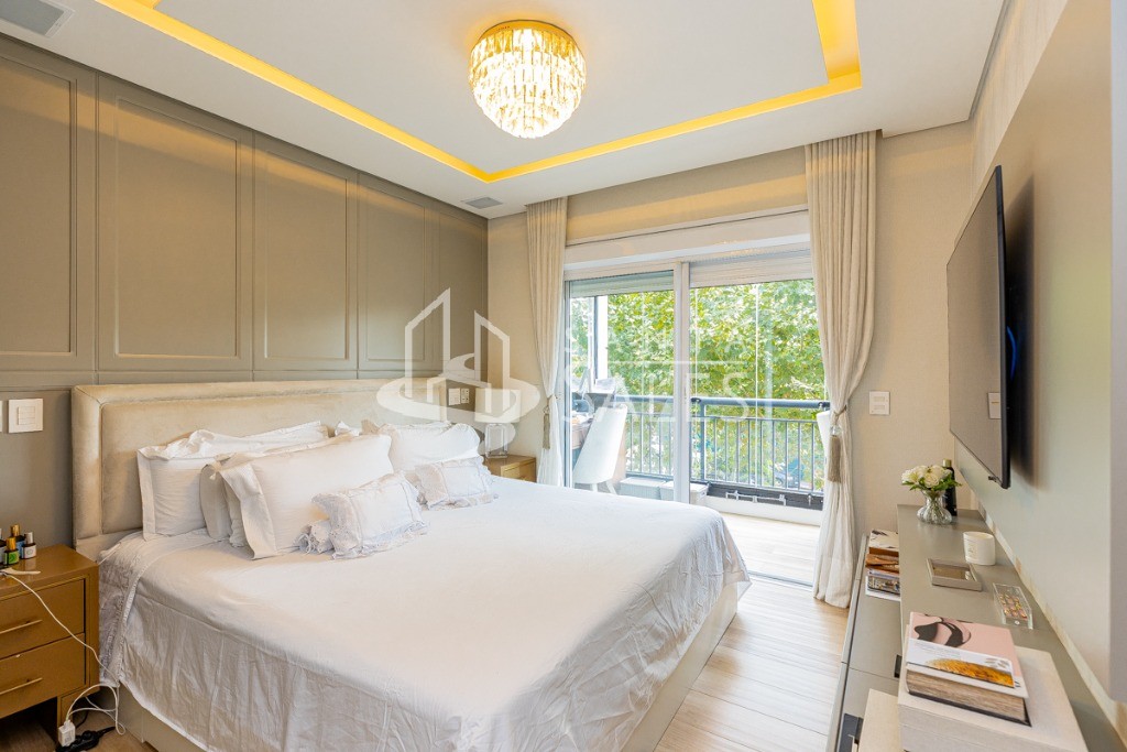 Apartamento, 3 quartos, 220 m² - Foto 2