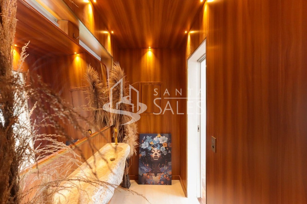 Apartamento, 3 quartos, 220 m² - Foto 1