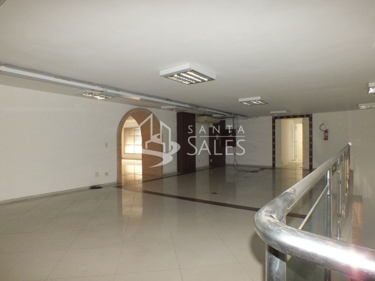 Prédio Inteiro à venda com 10 quartos, 3000m² - Foto 11