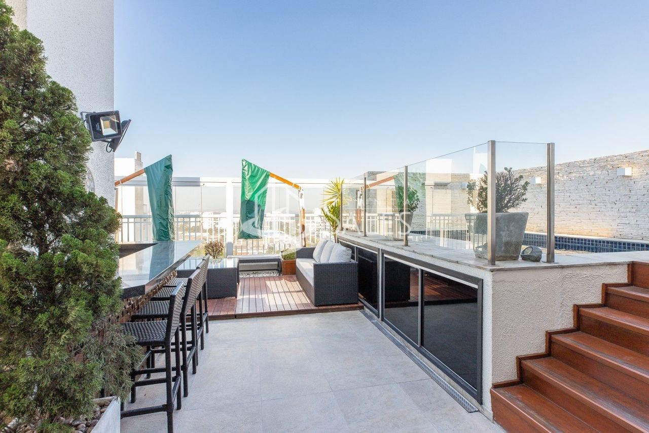 Cobertura à venda com 4 quartos, 237m² - Foto 2