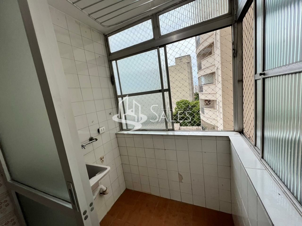 Apartamento à venda com 1 quarto, 33m² - Foto 1
