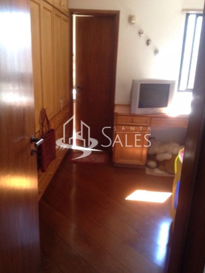 Apartamento para alugar com 4 quartos, 235m² - Foto 13