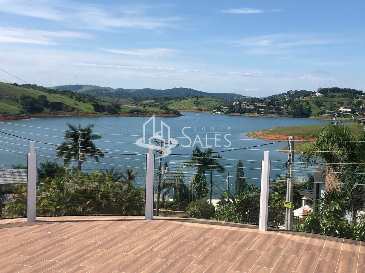 Casa à venda com 4 quartos, 450m² - Foto 1