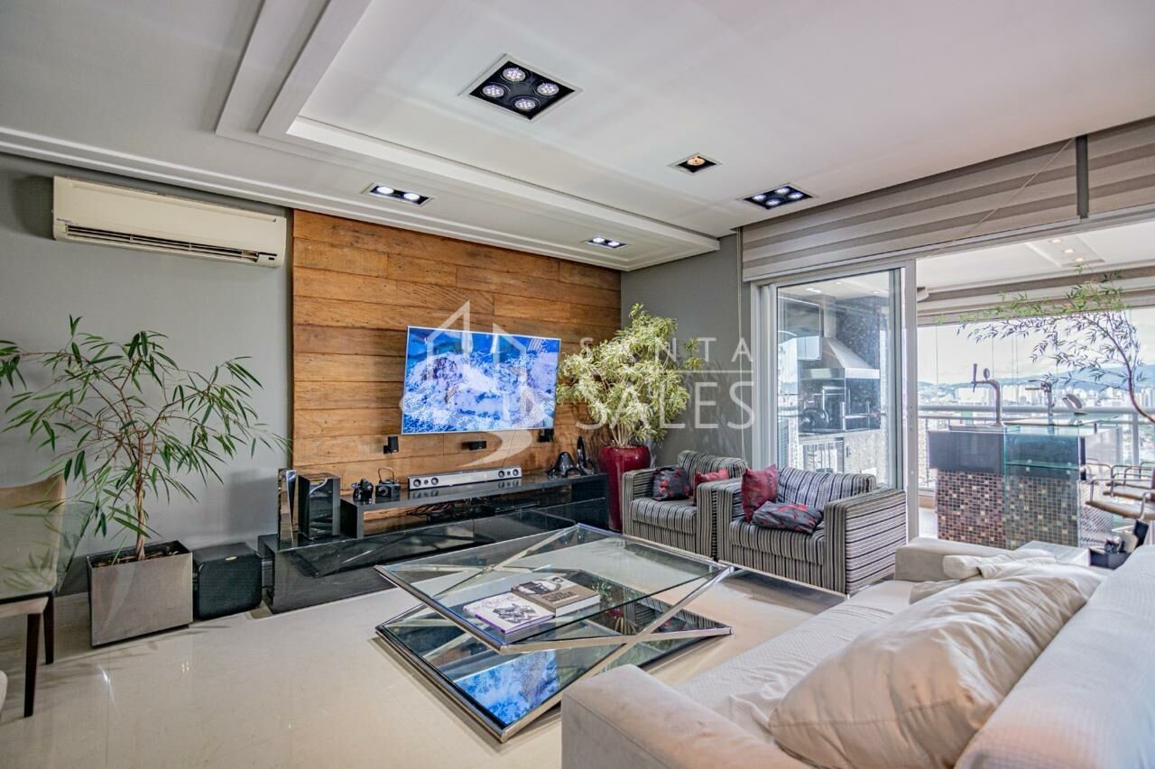 Apartamento para alugar com 4 quartos, 206m² - Foto 9