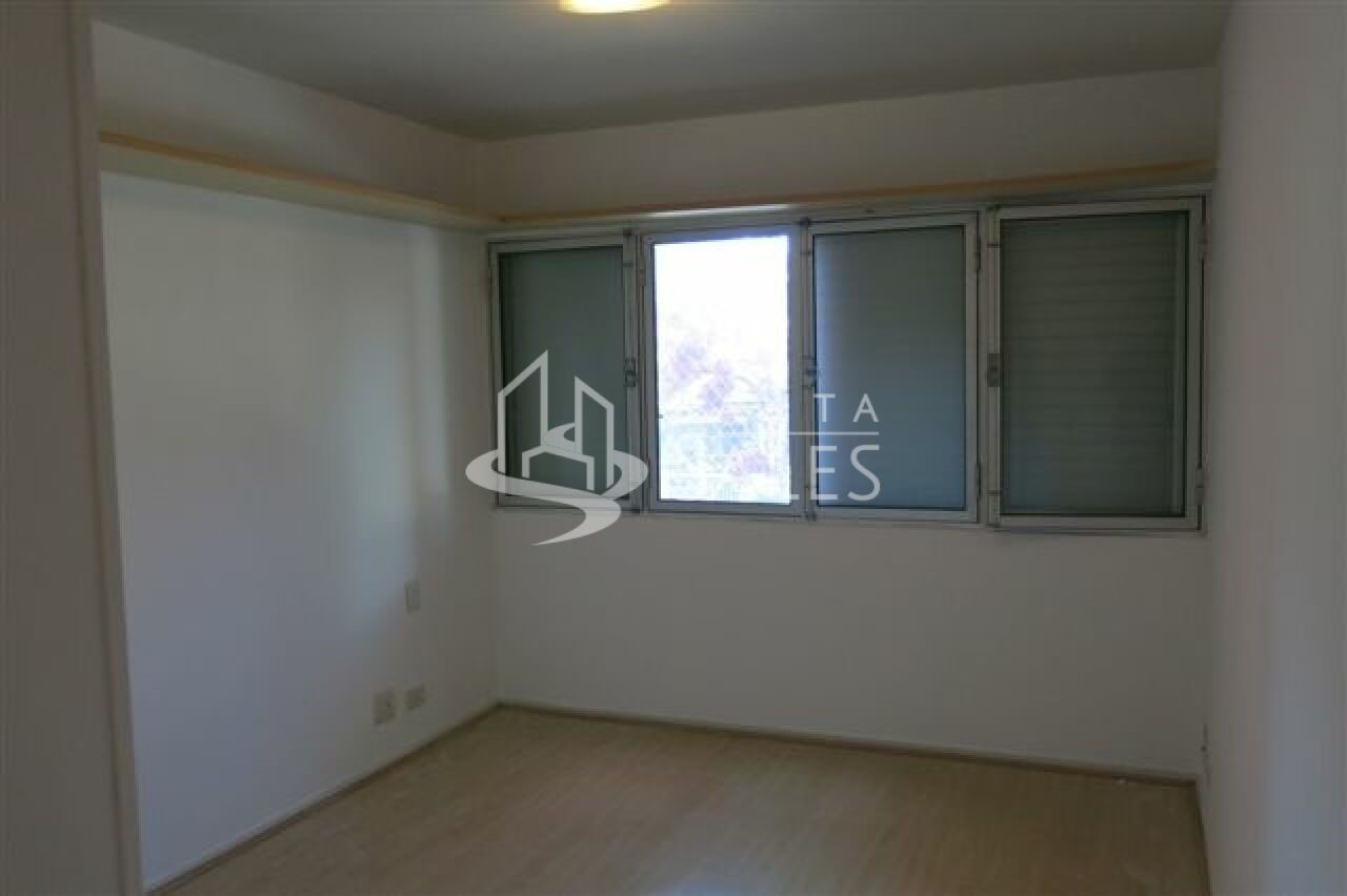 Apartamento para alugar com 3 quartos, 130m² - Foto 11