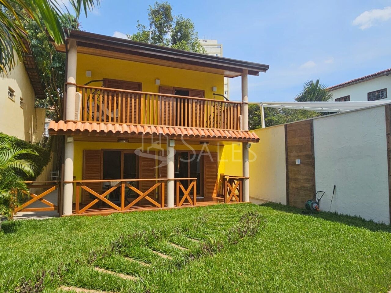 Casa à venda com 5 quartos, 330m² - Foto 4