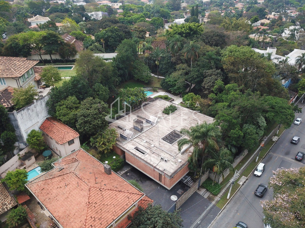 Prédio Inteiro à venda com 4 quartos, 976m² - Foto 2