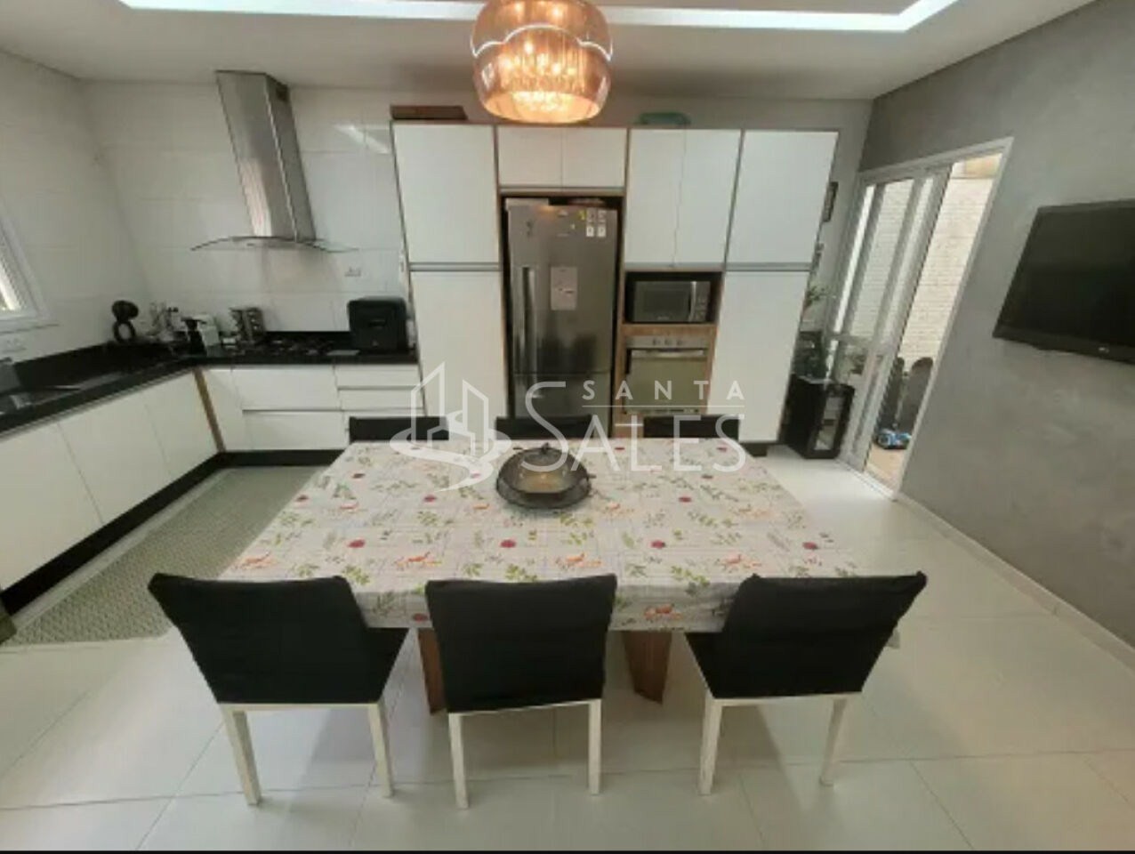 Sobrado à venda com 4 quartos, 160m² - Foto 1