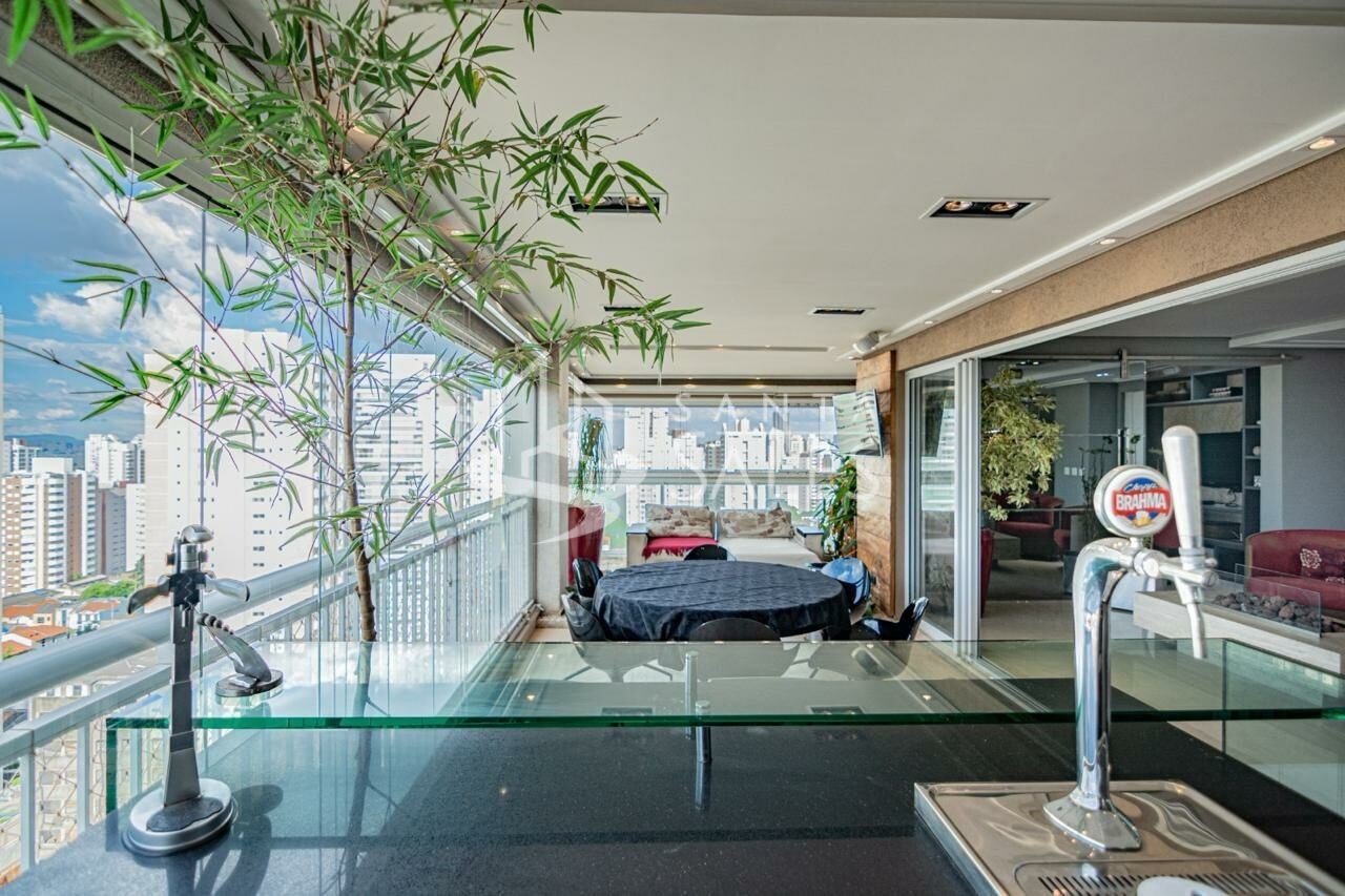 Apartamento para alugar com 4 quartos, 206m² - Foto 19