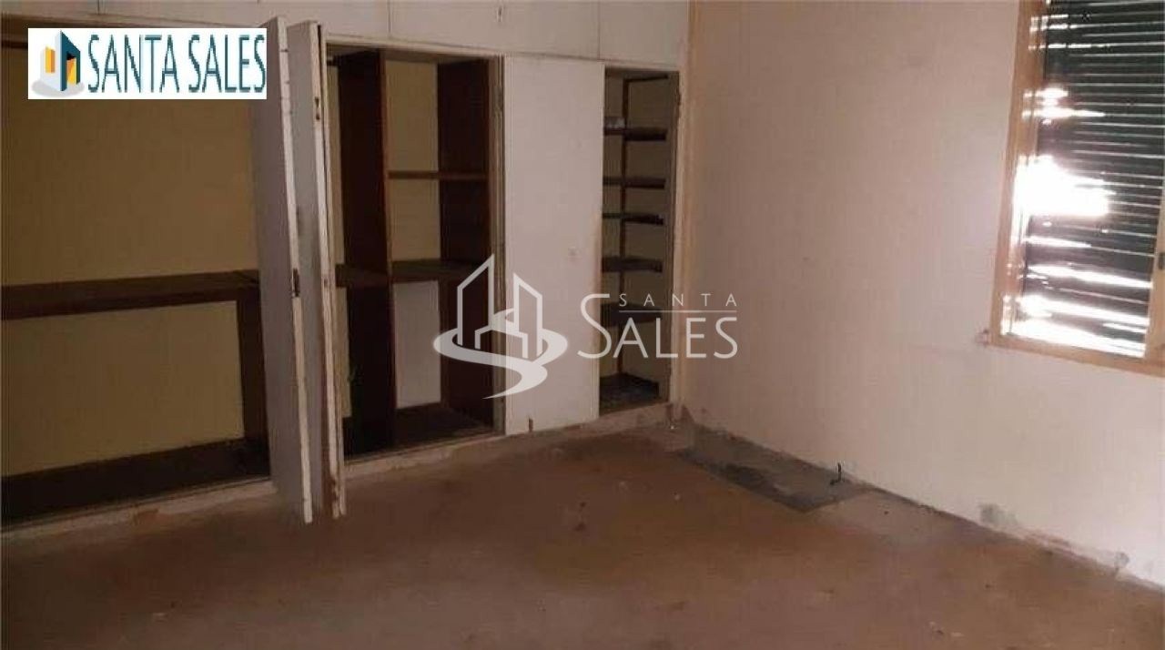 Sobrado à venda com 4 quartos, 300m² - Foto 4