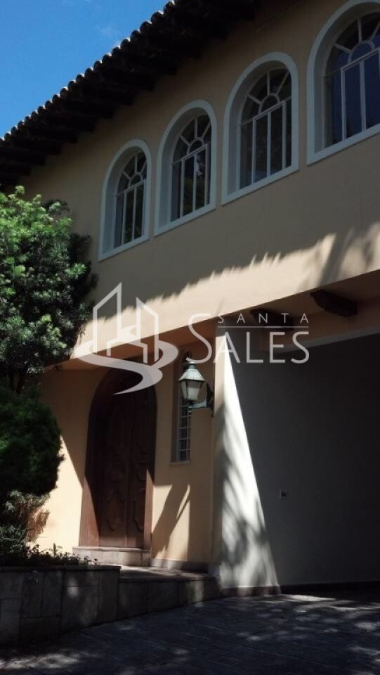 Sobrado para alugar com 4 quartos, 530m² - Foto 2