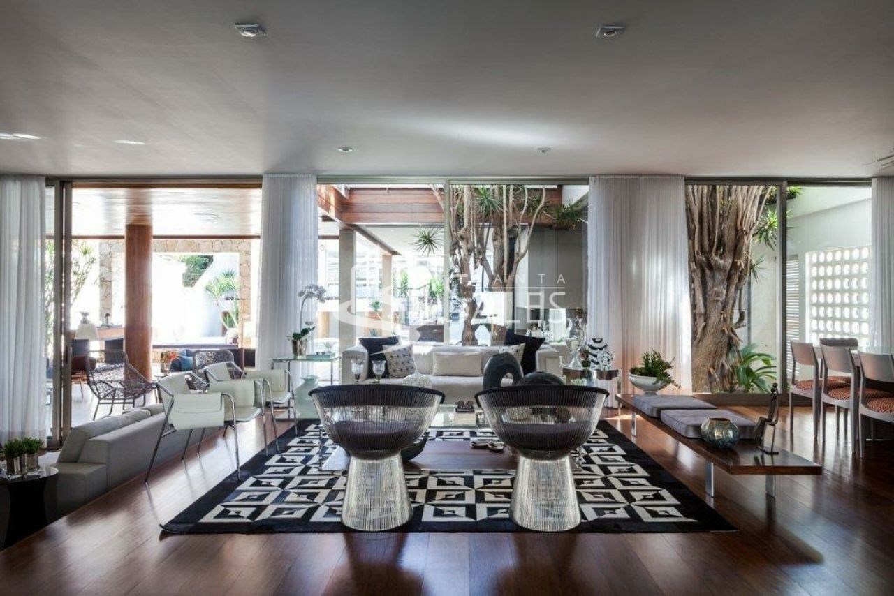 Sobrado, 5 quartos, 800 m² - Foto 1