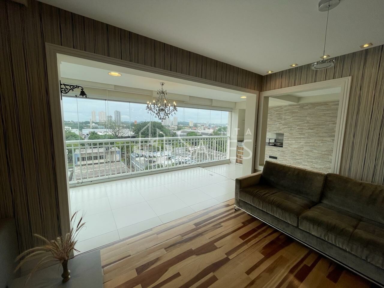 Apartamento à venda com 3 quartos, 134m² - Foto 2