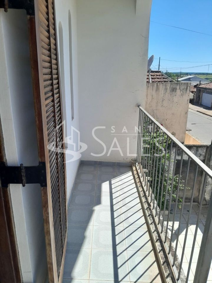 Casa à venda com 3 quartos, 209m² - Foto 4