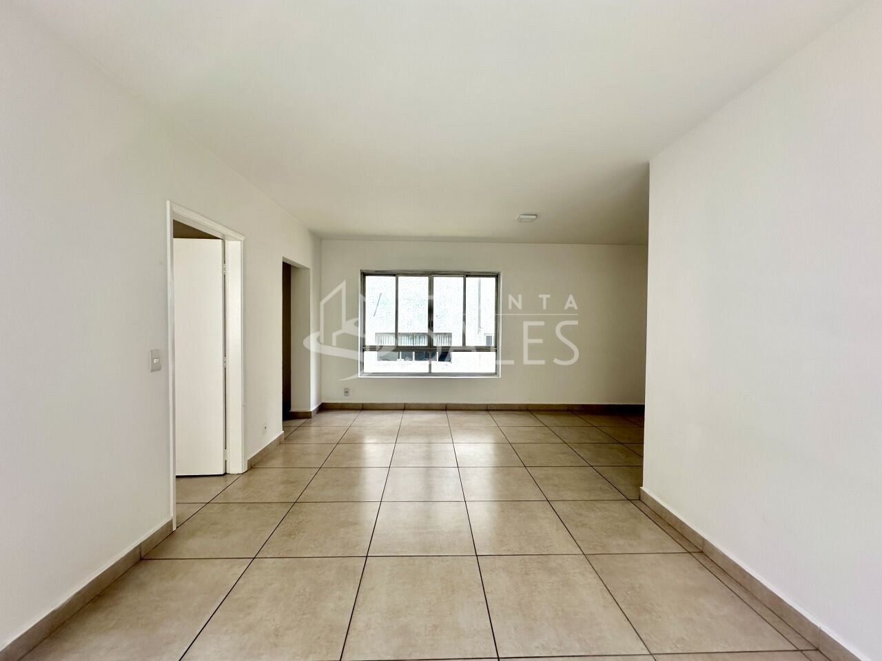 Apartamento para alugar com 3 quartos, 157m² - Foto 2