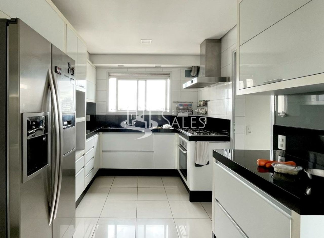 Apartamento, 3 quartos, 204 m² - Foto 1