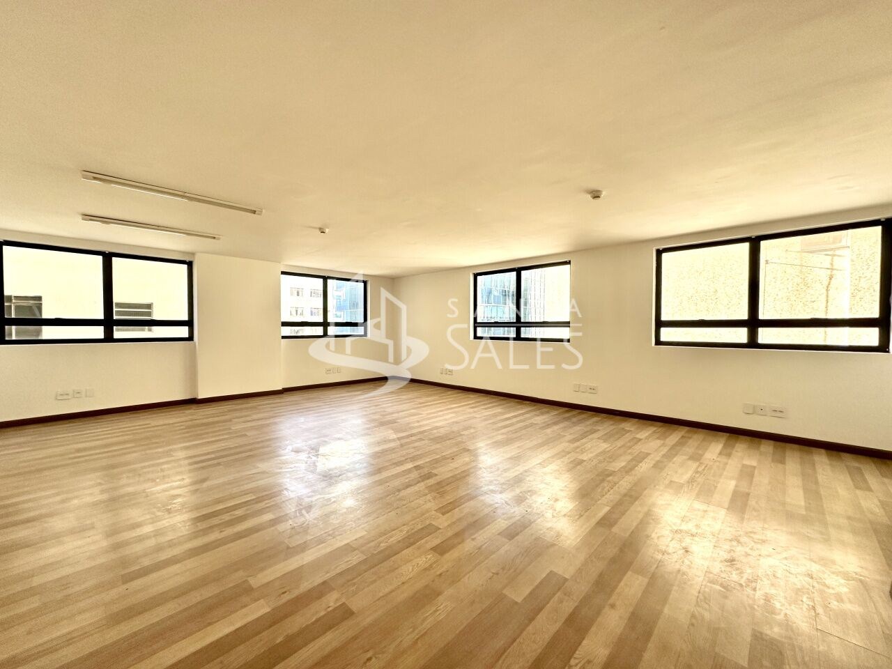 Loja-Salão para alugar, 55m² - Foto 1