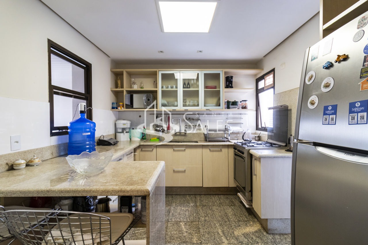Apartamento para alugar com 4 quartos, 227m² - Foto 15